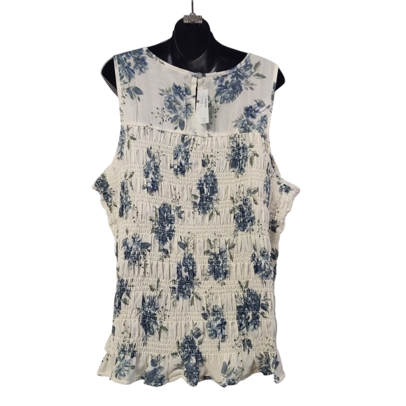 Maurices Wns Boho Floral Smocked White Blue Ruffle Sleeveless Blouse Size 3X NWT - Picture 2 of 8